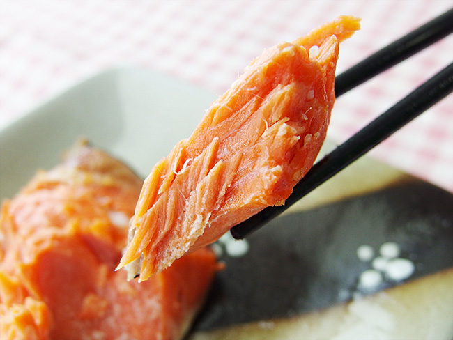 北海道から全国へ　塩紅鮭切身　吉粋(きっすい)